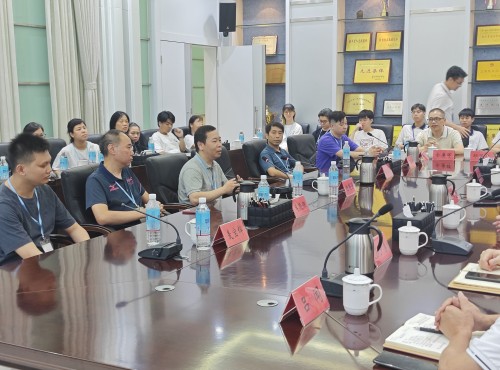 與機電專業交流討論