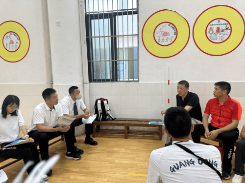 新華學校體育科老師與省學科帶頭人等優秀教師進行交流