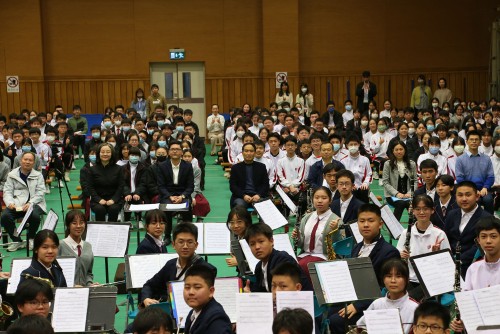 兩校領導、演奏學生與在場師生合照