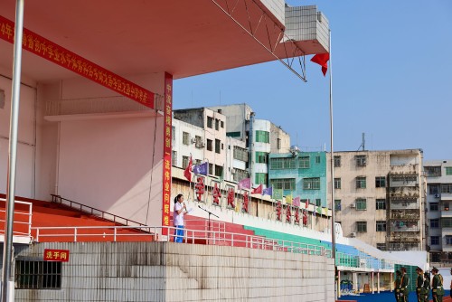 文昌中學學生代表主持升旗禮