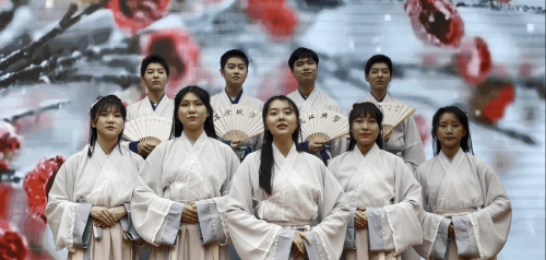 詠梅傲寒冬顯君子之風-氹坊校