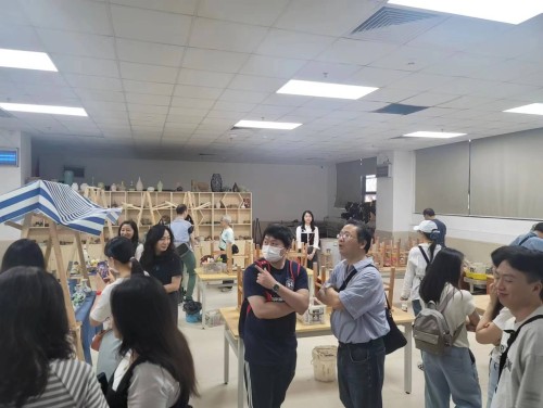 參觀校內主題教室