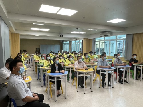 東南學校領導及老師與學生一起參與紀念九一八主題線上教育活動