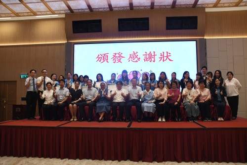 大合照，见证友谊谋发展