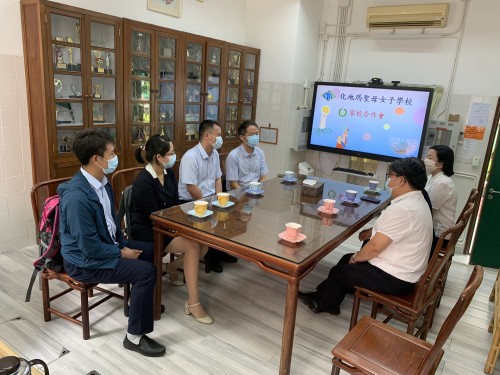 赵川副校长介绍文园中学家校合作建设以及对社区辐射影响的做法