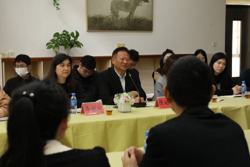 陳校長介紹學校發展