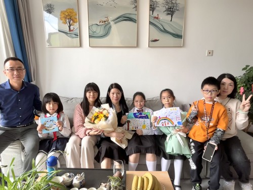 我校學生被安排到珠海寄宿家庭生活五天