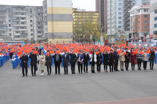 參加每週主題升旗儀式—特色教育活動展示：習語近人《從小學用典》